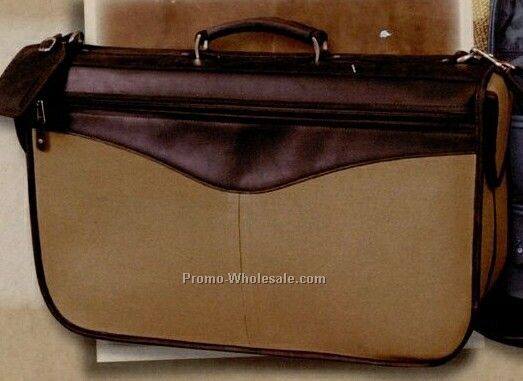 Mustang Ridge Garment Bag