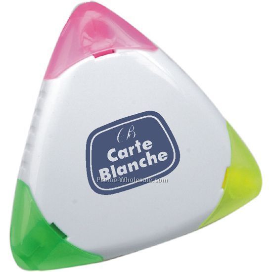 Sculpted Triangular 3 Color Highlighter