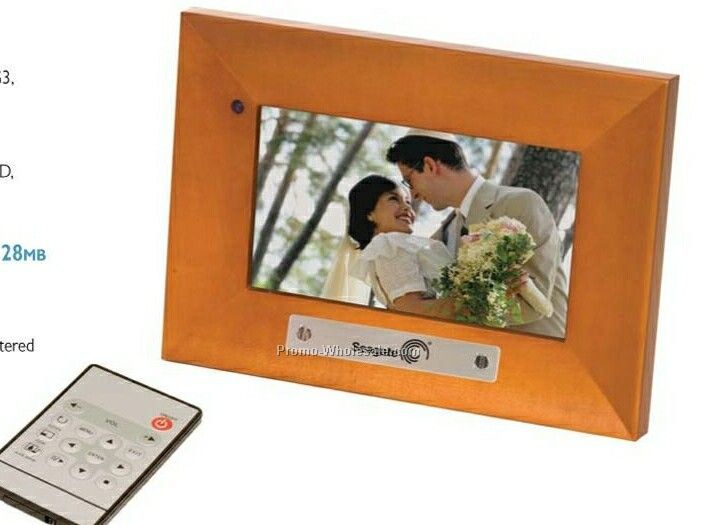 Wood Digital Frame 7" -- 128mb