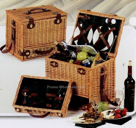 Picnic Plus Mirabel 4 Person Hand Woven Picnic Basket