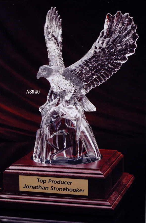 6"x9" Lead Crystal Eagle Award On Walnut Base