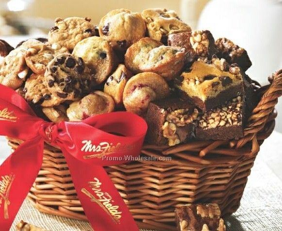 Bite Size Medley Basket - 24 Mini Muffin, 36 Brownie Bite & 48 Nibblers