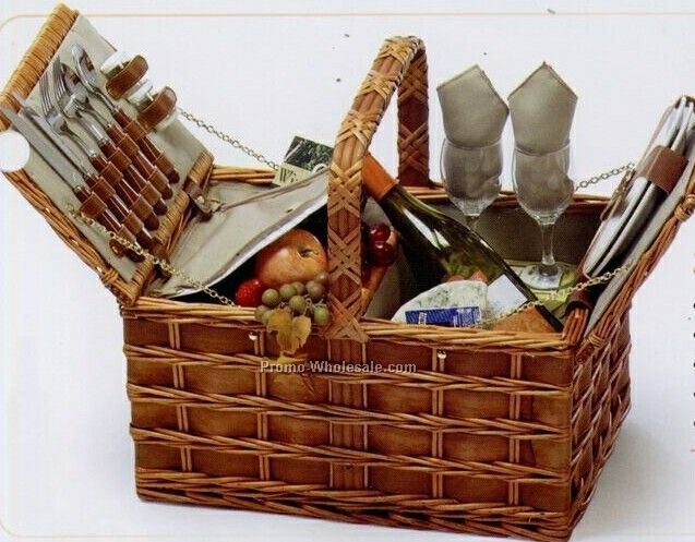 Picnic Plus Sebago 2 Person Hand Woven Picnic Basket