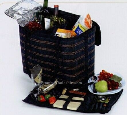 Picnic Plus Magnolia 2 Person Picnic Tote W/ Cutting Board